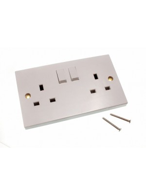 ELECTRIC SOCKET PLUG 13 AMP 2 - GANG DOUBLE SWITCHED WHITE